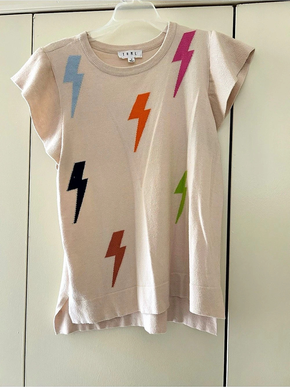 THML Short Sleeve Lightning Print Tee in Pink Size Medium